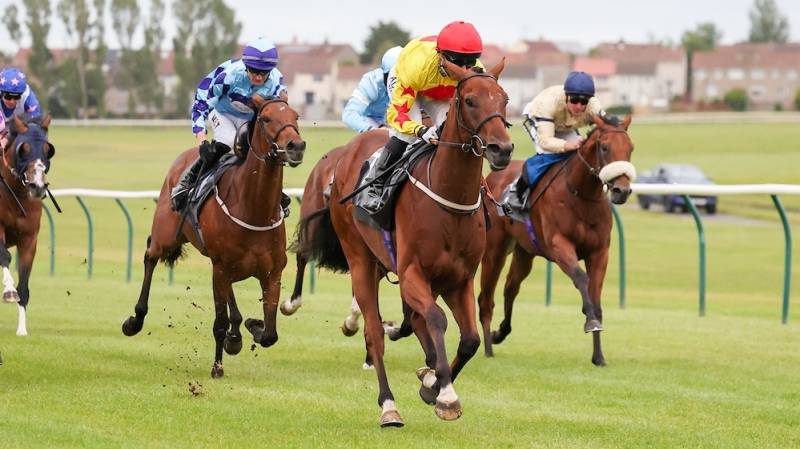 TYRONE'S POPPY completes a double at Ayr