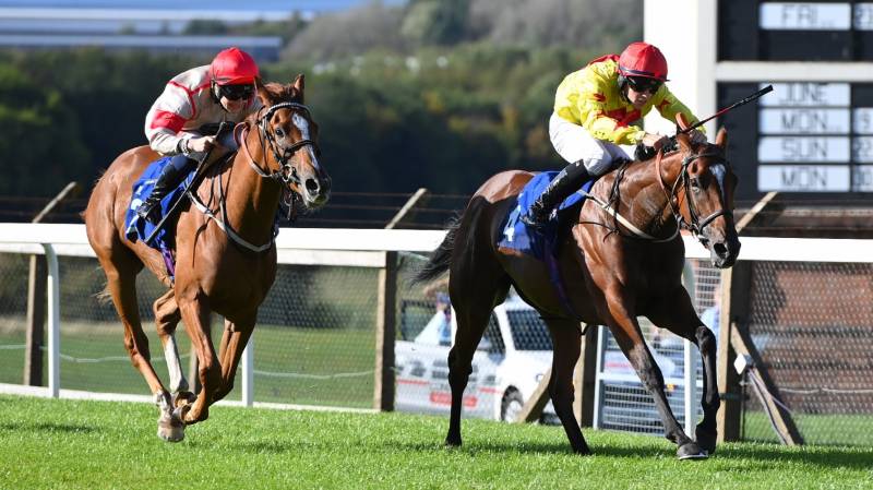 SWEET KISS wins for a third time under Jake Dickson