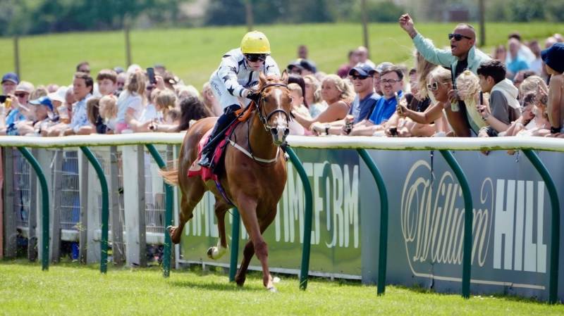 FURTURRA wins comfortably at Redcar under Sean Kirrane